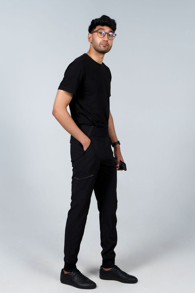 Men's Performance Scrub Jogger in shade black with matching black top