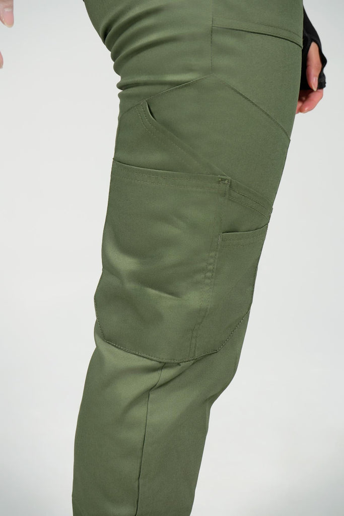 Women's 14-Pocket Cargo Scrub Jogger in shade olive cargo pocket close up view