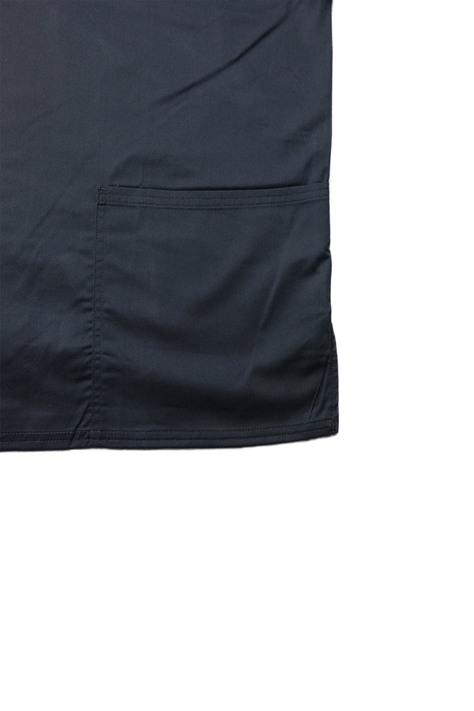 Men's 4-Pocket Scrub Top in Charcoal closeup on bottom pocket